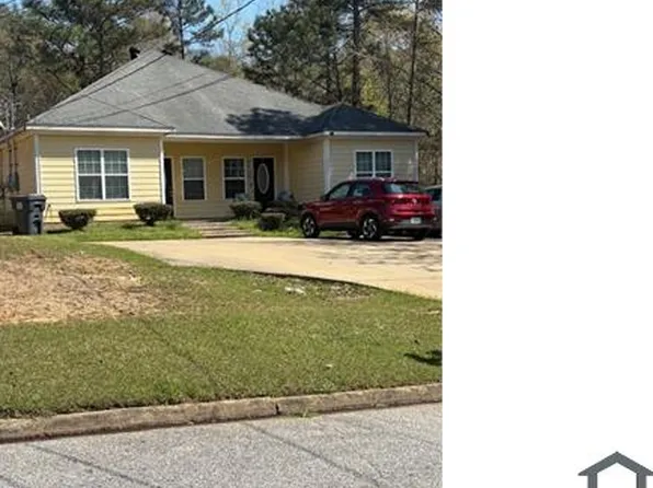 2302 13th Ave #A, Phenix City, AL 36867