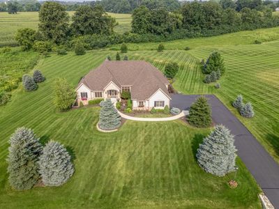 12575 North Hawks Glen COURT, Mequon, WI, 53097