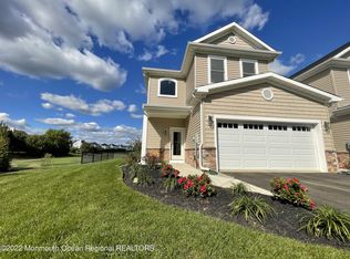 100 Hedgerow Ln, Manalapan, NJ 07726