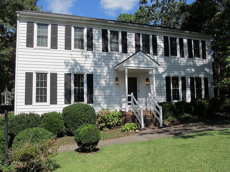 1st image of 9618 Peppertree Dr