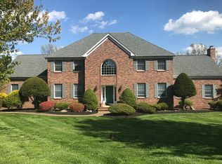 266 Old Farm Rd, Flemington, NJ 08822
