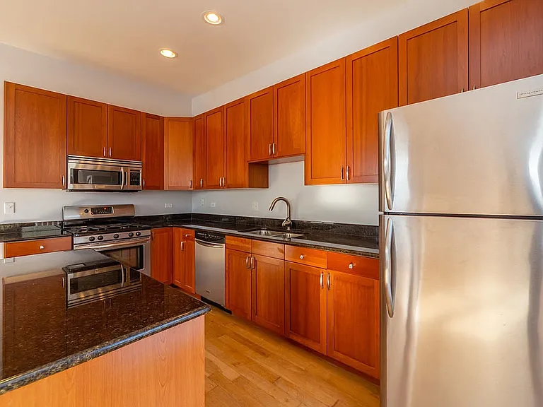 6015 N Mozart St #302 — Photo 5