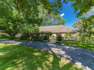 6637 State Line Rd, Kansas City, MO 64113