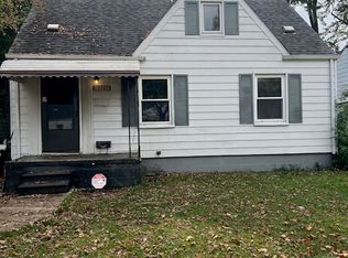 19724 Kenosha St, Harper Woods, MI