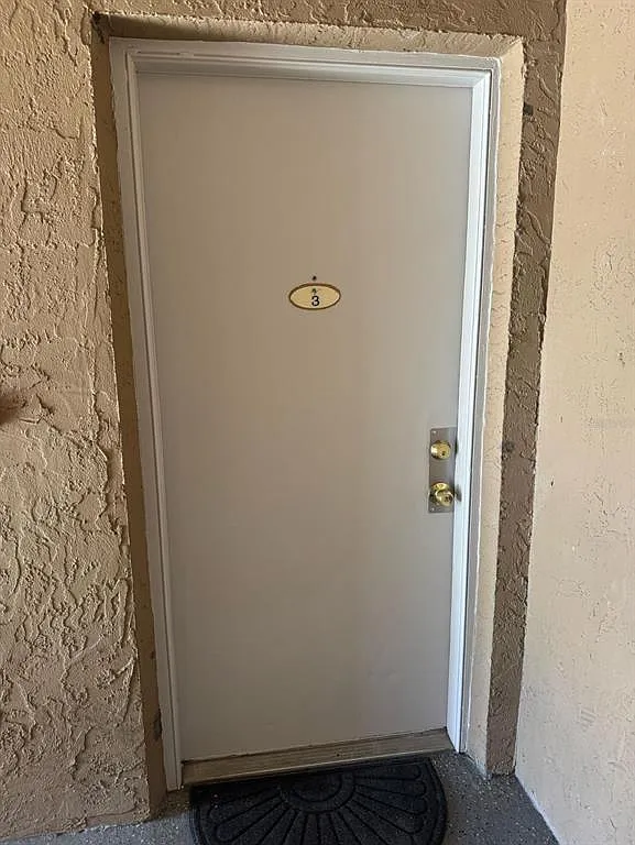 2 bed, 2.0 bath, 905 sqft, $1,600 — Photo 3