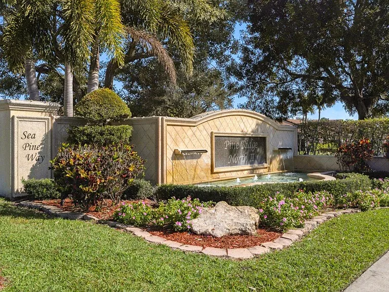 618 Sea Pine Way #A2 — Photo 40