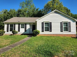 7615 Fire Tree Ln, Charlotte, NC 28227