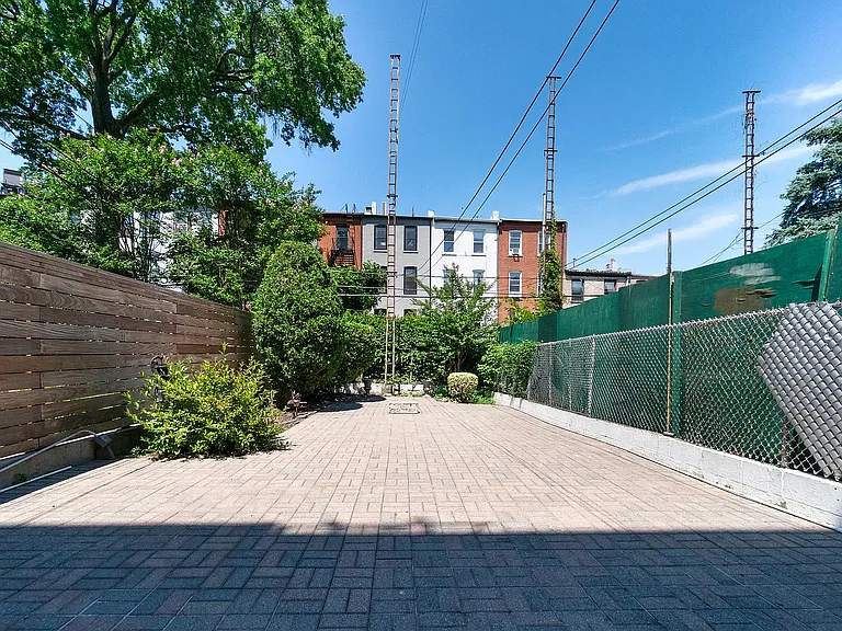 285 Carroll St #1 — Photo 16