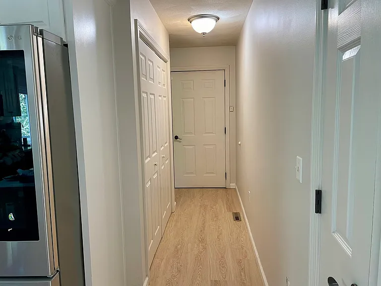 Page Rd — Photo 16