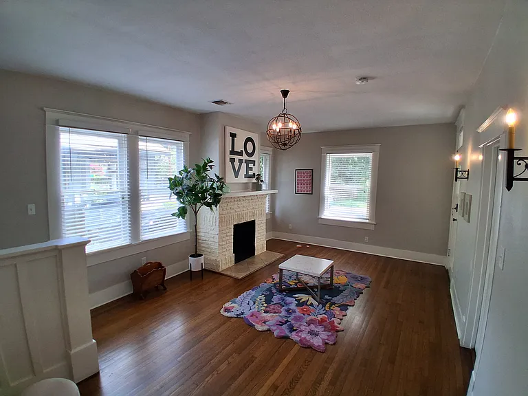 619 Cedar St — Photo 2