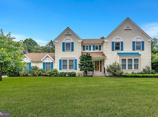 29 Hamton Ct E, Robbinsville, NJ 08691