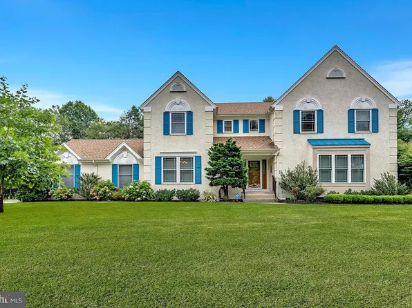 29 Hamton Ct E, Robbinsville, NJ 08691