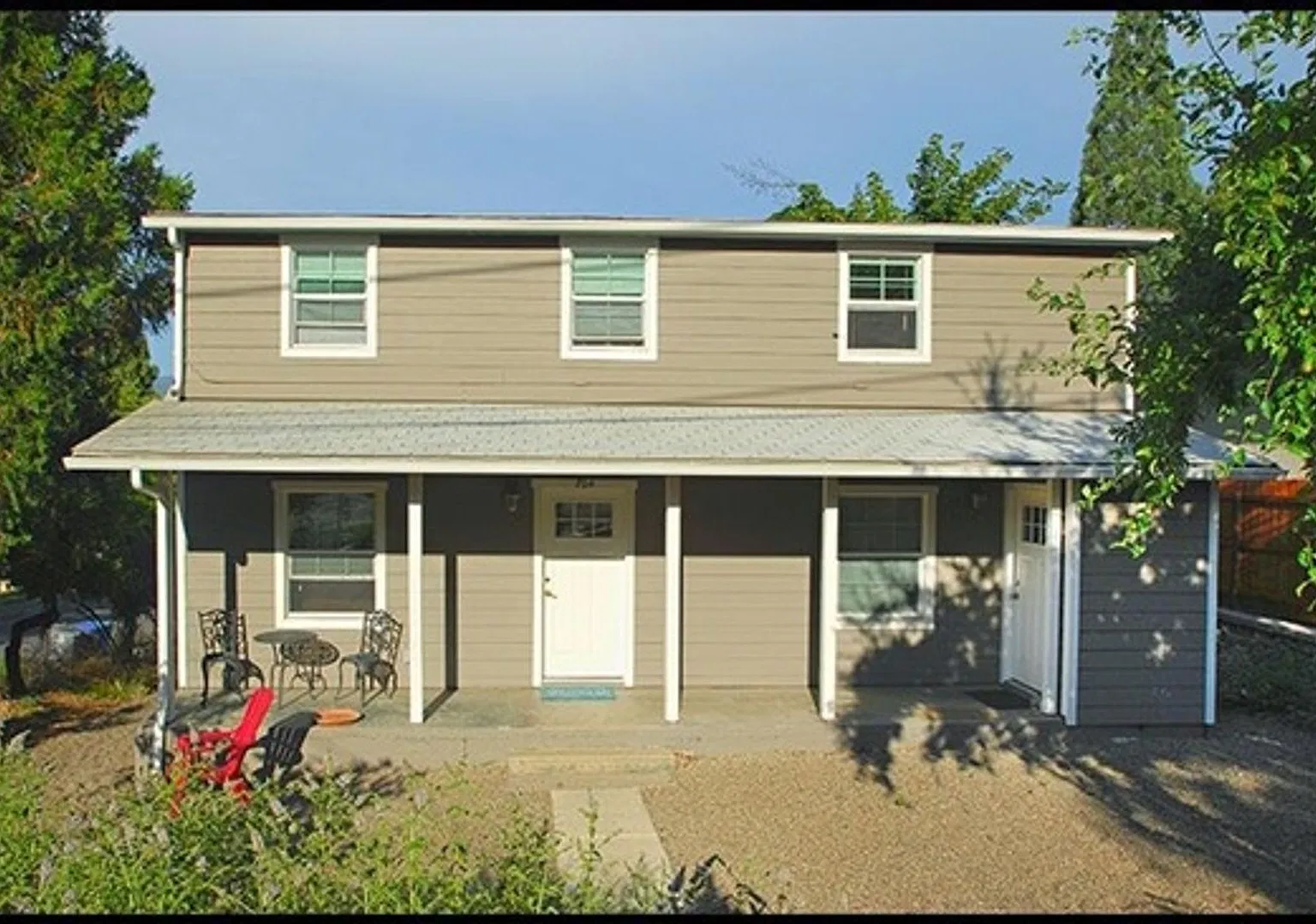 704 Indiana — Photo 1