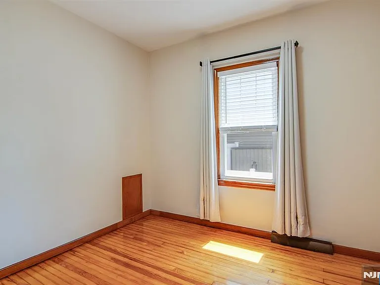 28 Cedar Grove Rd — Photo 15