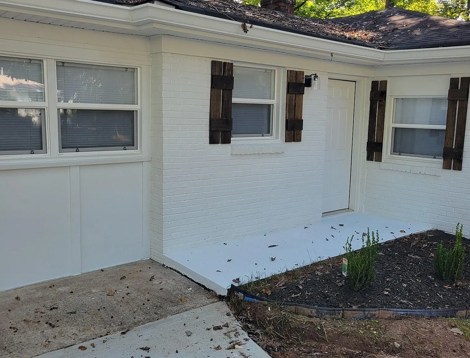 3 bed, 1135 sqft, $2,650 — Photo 2