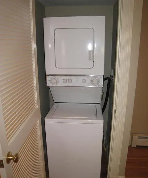 111 Columbia St #1 — Photo 6