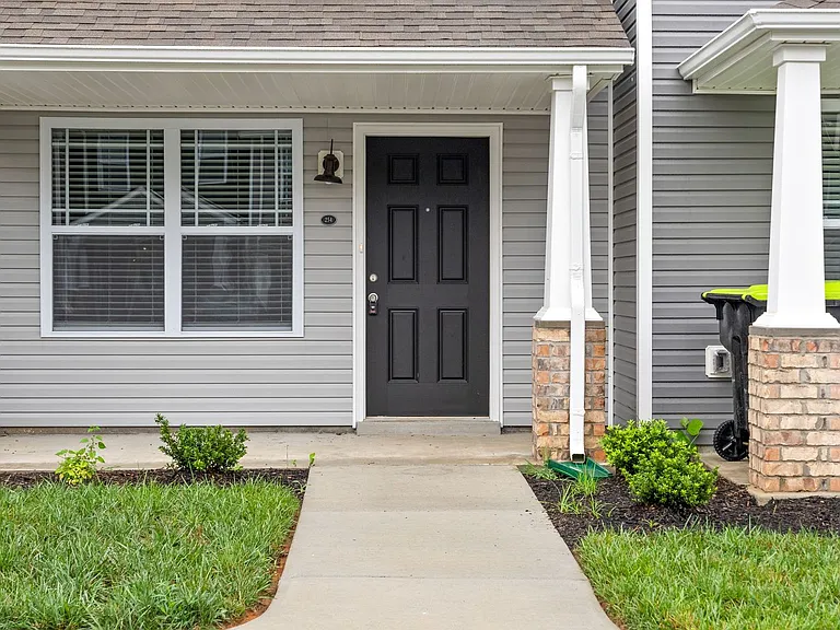 254 Woodland Valley Ln — Photo 4