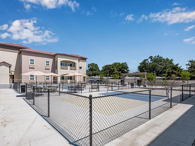 Paradise Oaks Luxury Senior Living — Photo 1