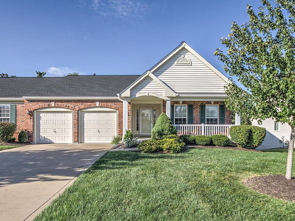 1st image of 841 Waterford Villas Dr