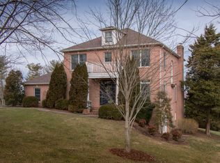 19460 McCray Dr, Abingdon, VA 24211