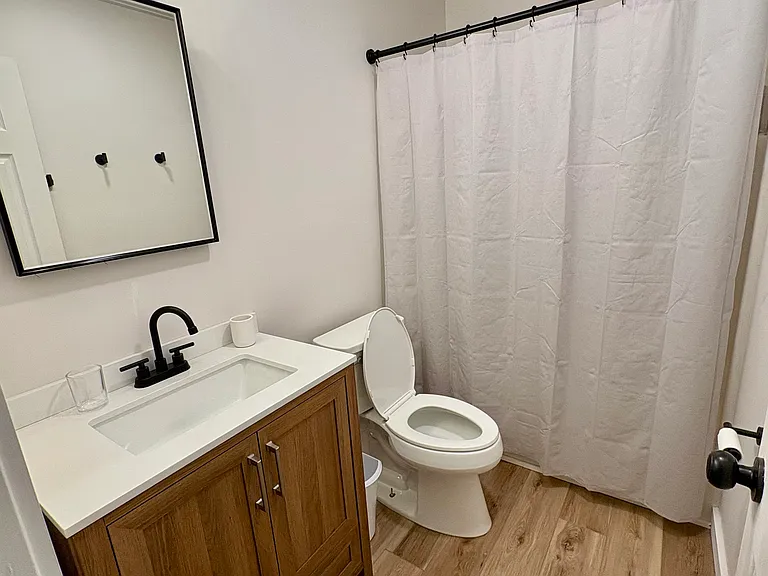 111 Reef Ct #B — Photo 7