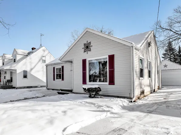 2118 N Appleton St, Appleton, WI 54911