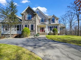 15 Country Side Dr, Rockaway, NJ 07866
