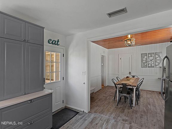 5th image of 1207-1205 2ND Street S