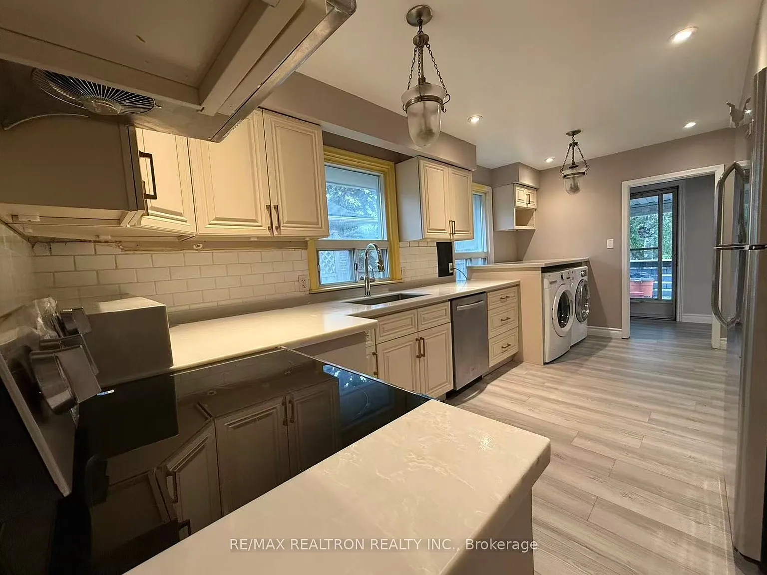 3 bed, $2,680 — Photo 3