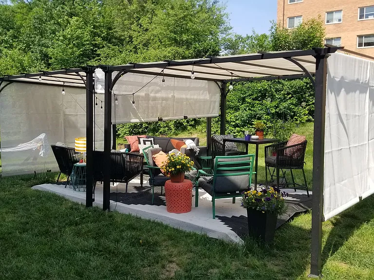 2060 N Vermont Street — Photo 13