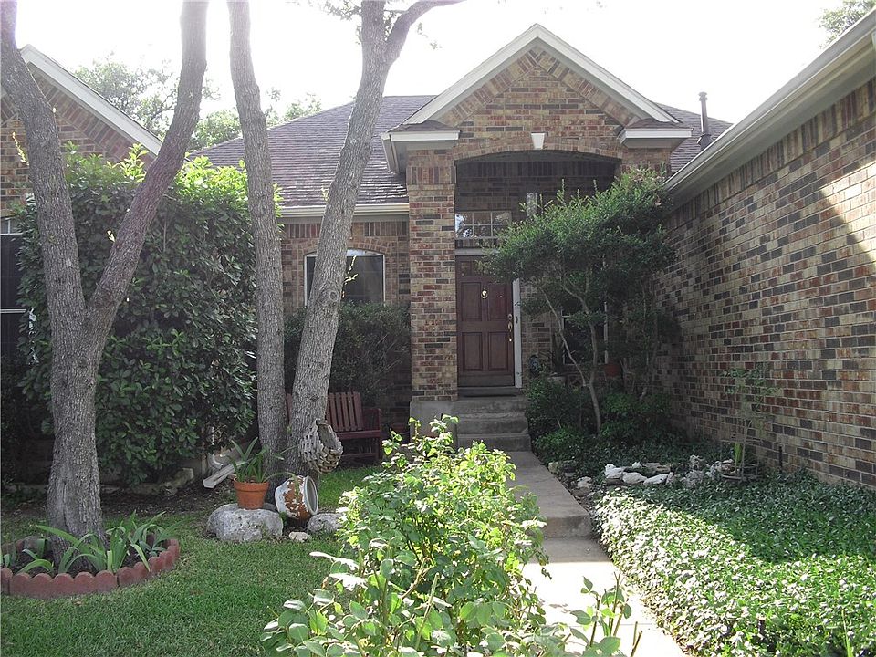 1st image of 10704 Beckwood Dr