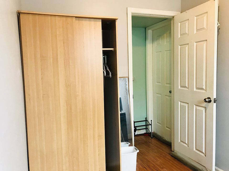1st image of 325 E University Pkwy #2-1