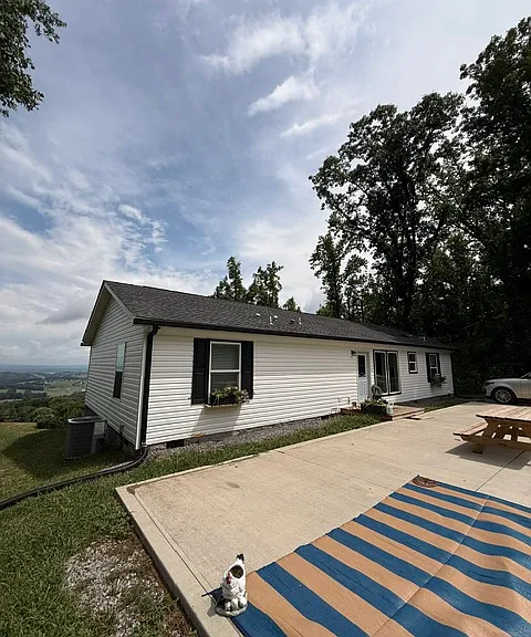 Old Thomas Byrd Rd — Photo 14