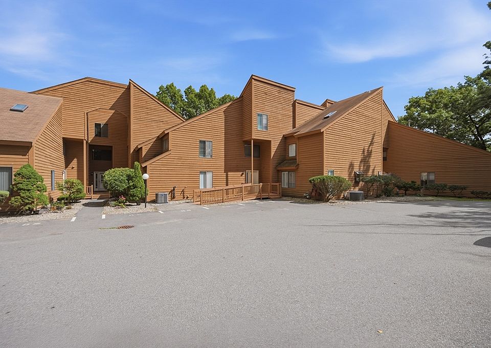1st image of 84 Perkins Ct #84