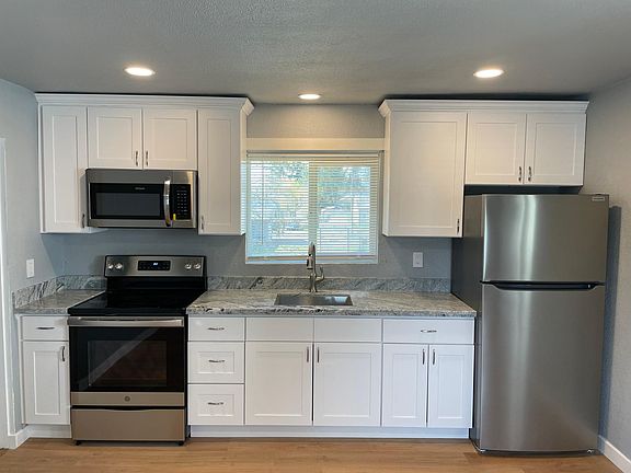 2nd image of 6814 Pacific Ave #2