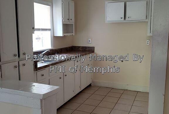 2nd image of 1566 Marjorie St