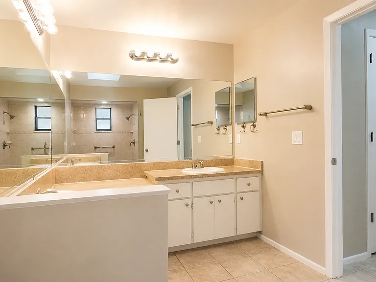 8419 Brandeis Cir E — Photo 10