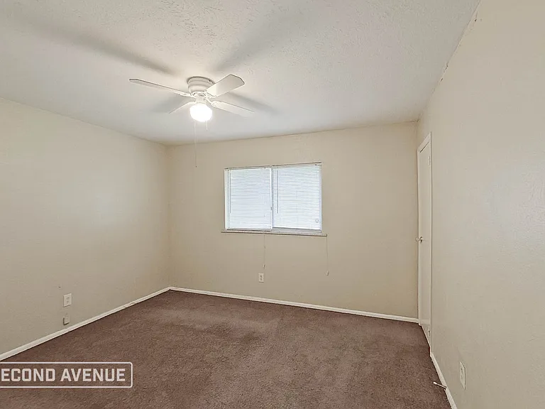 2641 Bluebird Ln — Photo 9
