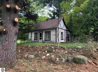 6683 Us Highway 31 N, Central Lake, MI 49622