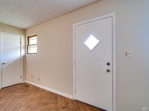 5th image of 1889 Bordeaux Dr