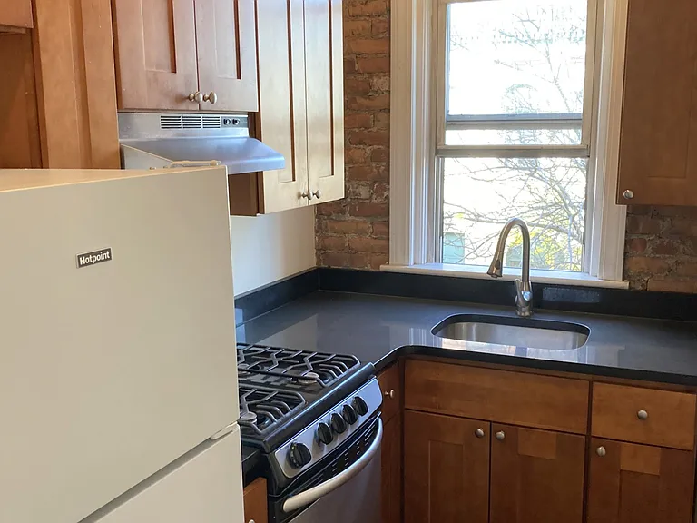 13 Haviland St #1W — Photo 15
