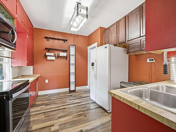 4th image of 523 10th St S