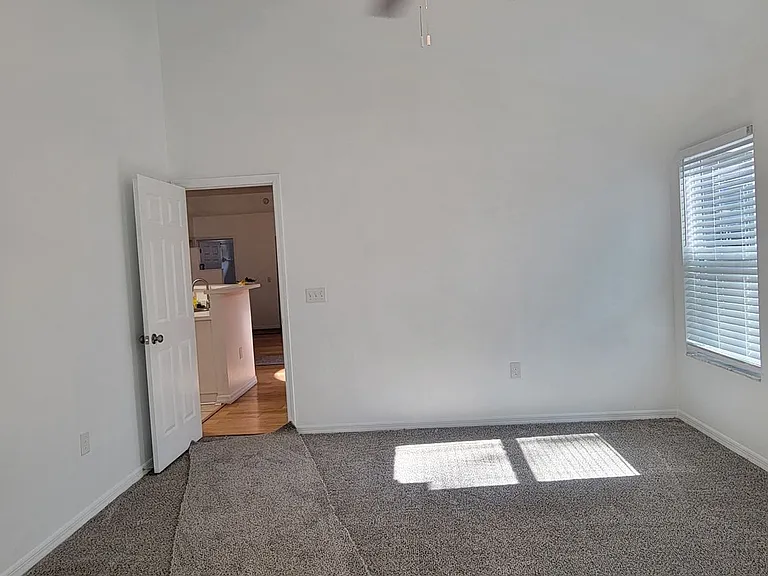 4201 NW 23rd Ter — Photo 23