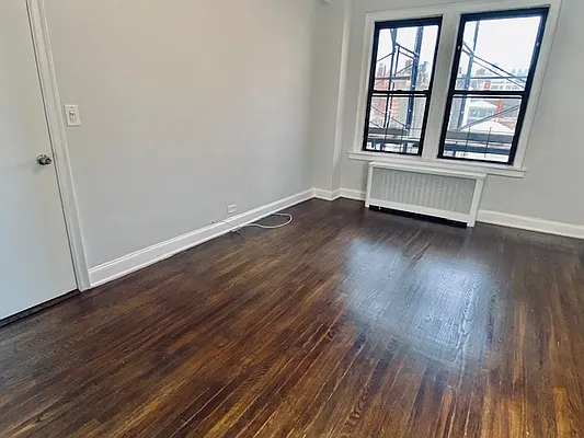 Rented by Compass | media 21