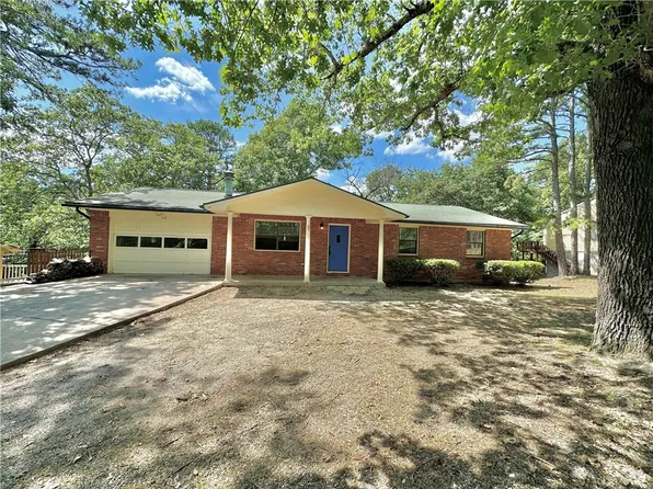 (undisclosed Address), Eureka Springs, AR 72632