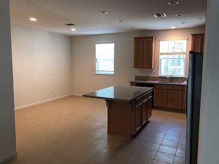 3rd image of 85 Montecito Vista Dr Unit 4