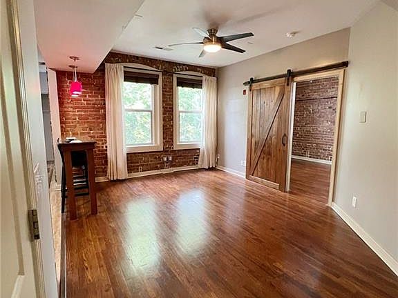 4th image of 200 E 43rd St APT 307