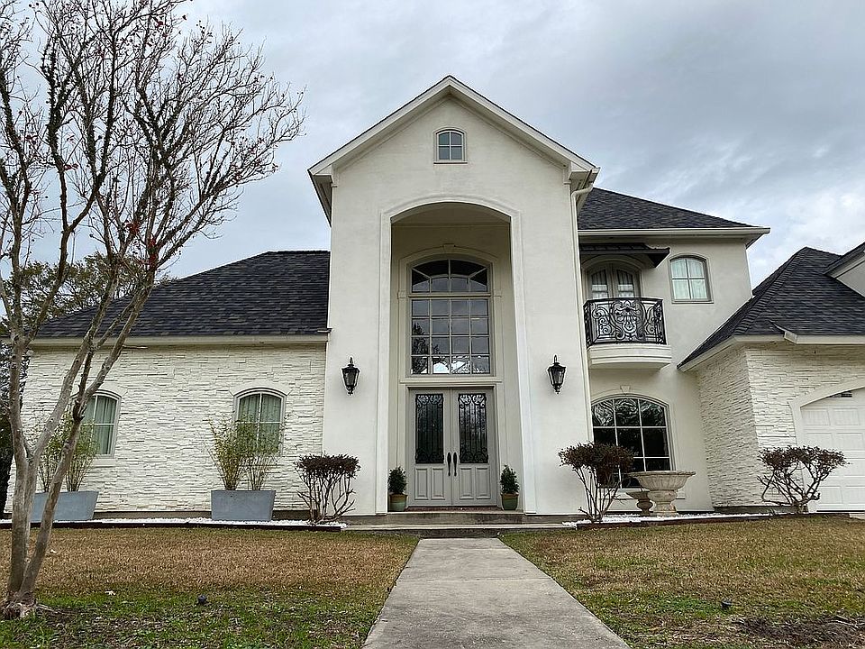 1st image of 518 Beaullieu Dr