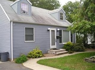 112 Warhol Ave, Mahwah, NJ 07430