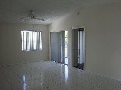 3rd image of 464 NE 210th Circle Ter #20210A